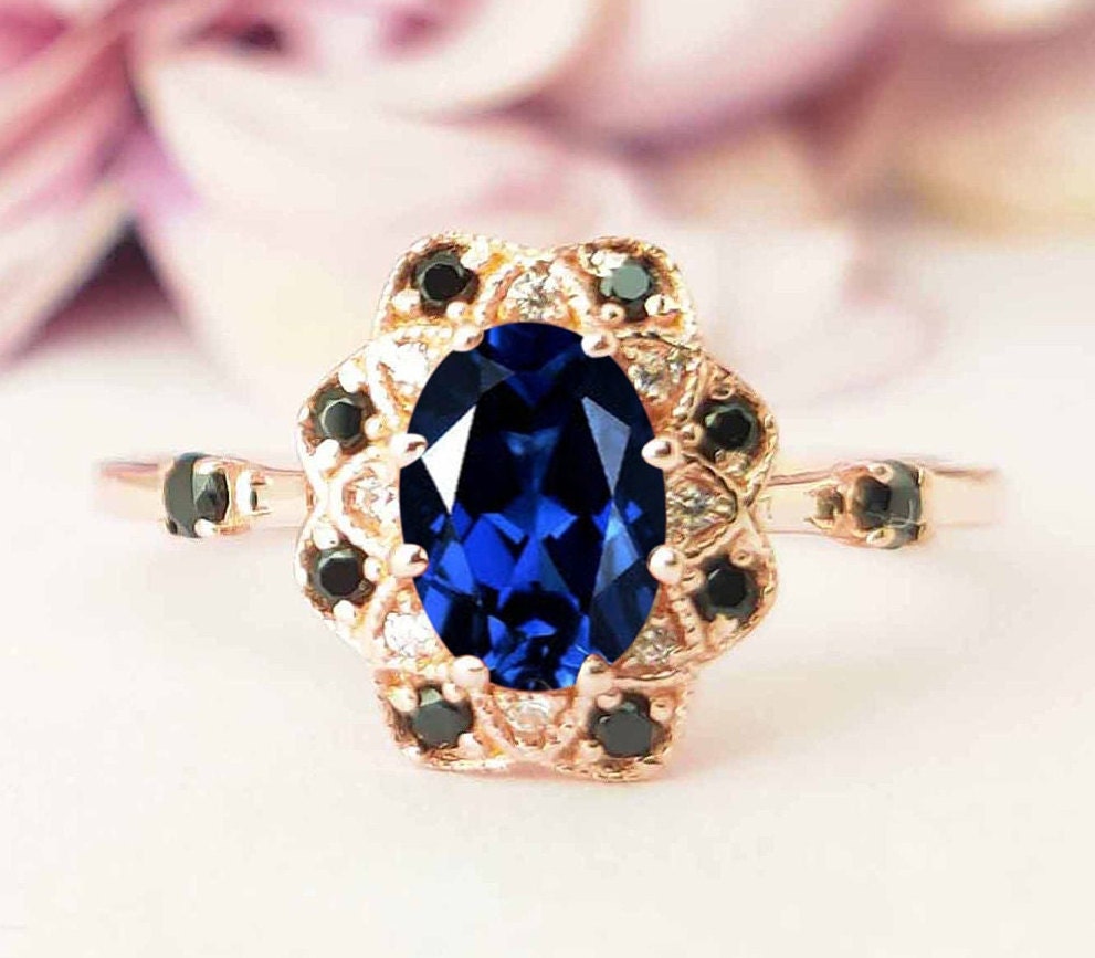 Einzigartiger Blauer Saphir Verlobungsring Ovaler Schliff Ehering Antik Braut Versprechen Ring Art Deco Jahrestag Für Frauen von THEGOLDSMITHIN