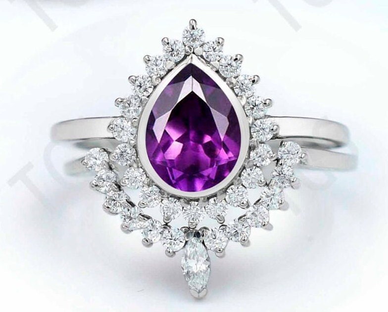 Pear Cut Amethyst Verlobungsring Set Vintage Art Deco Ehering Antik Braut Jubiläum Ring 925 Silber Unikat Versprechen von THEGOLDSMITHIN