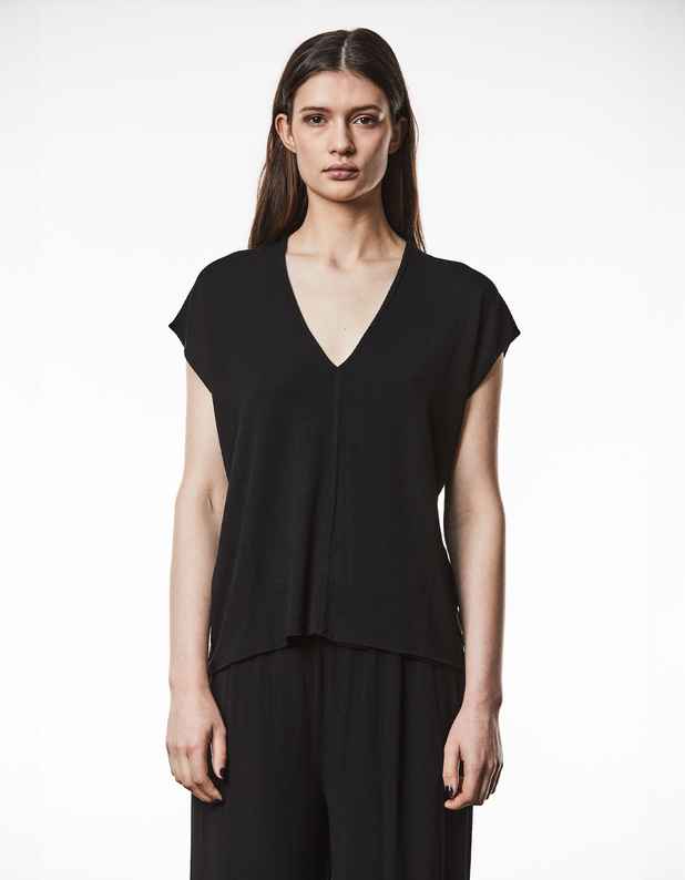 V-Neck Black von THOM KROM