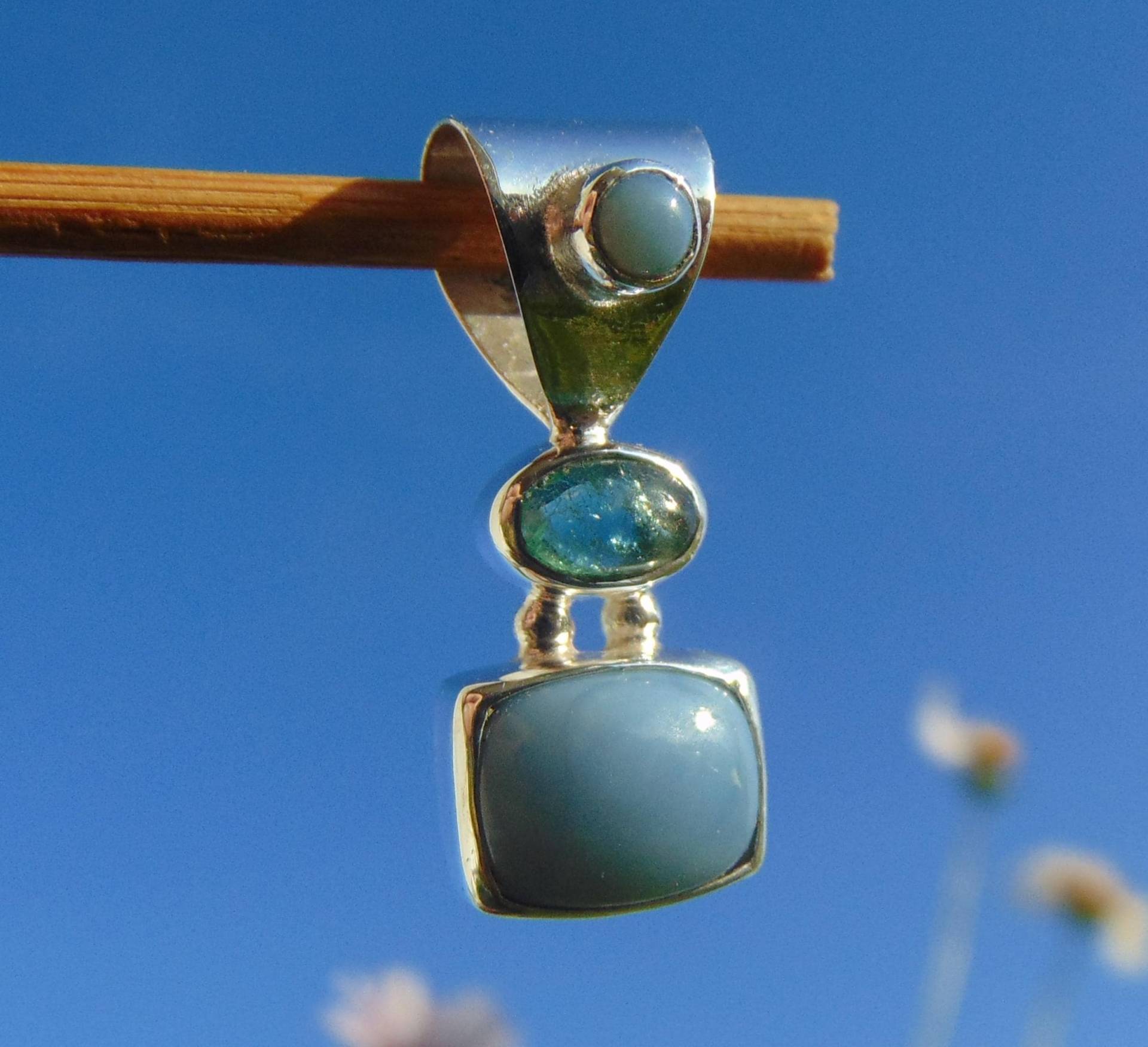 Blauer Opal - Owyhee , Oregon, Usa. Anhänger Silber 925 Mit Apatit Und Blauer Opal - Owyhee , Oregon, Usa. Anhänger Silber 925 Mit Apatit Und von THORALFWOLF