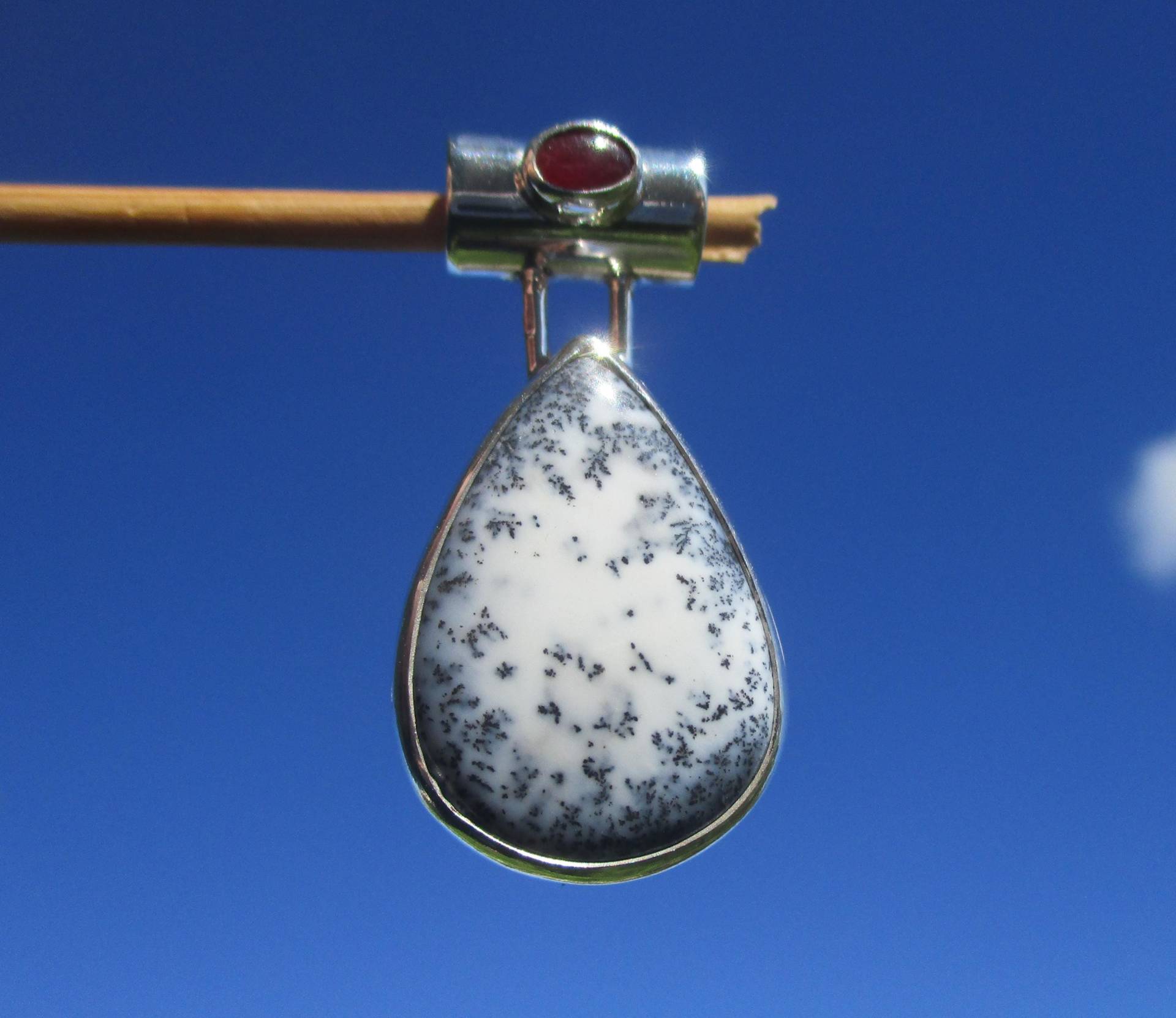 Dendritenopal Aus Der Türkei - Anhänger Silber 925 Mit Rubin Dendritenopal Aus Der Türkei - Anhänger Silber 925 Mit Rubin von THORALFWOLF