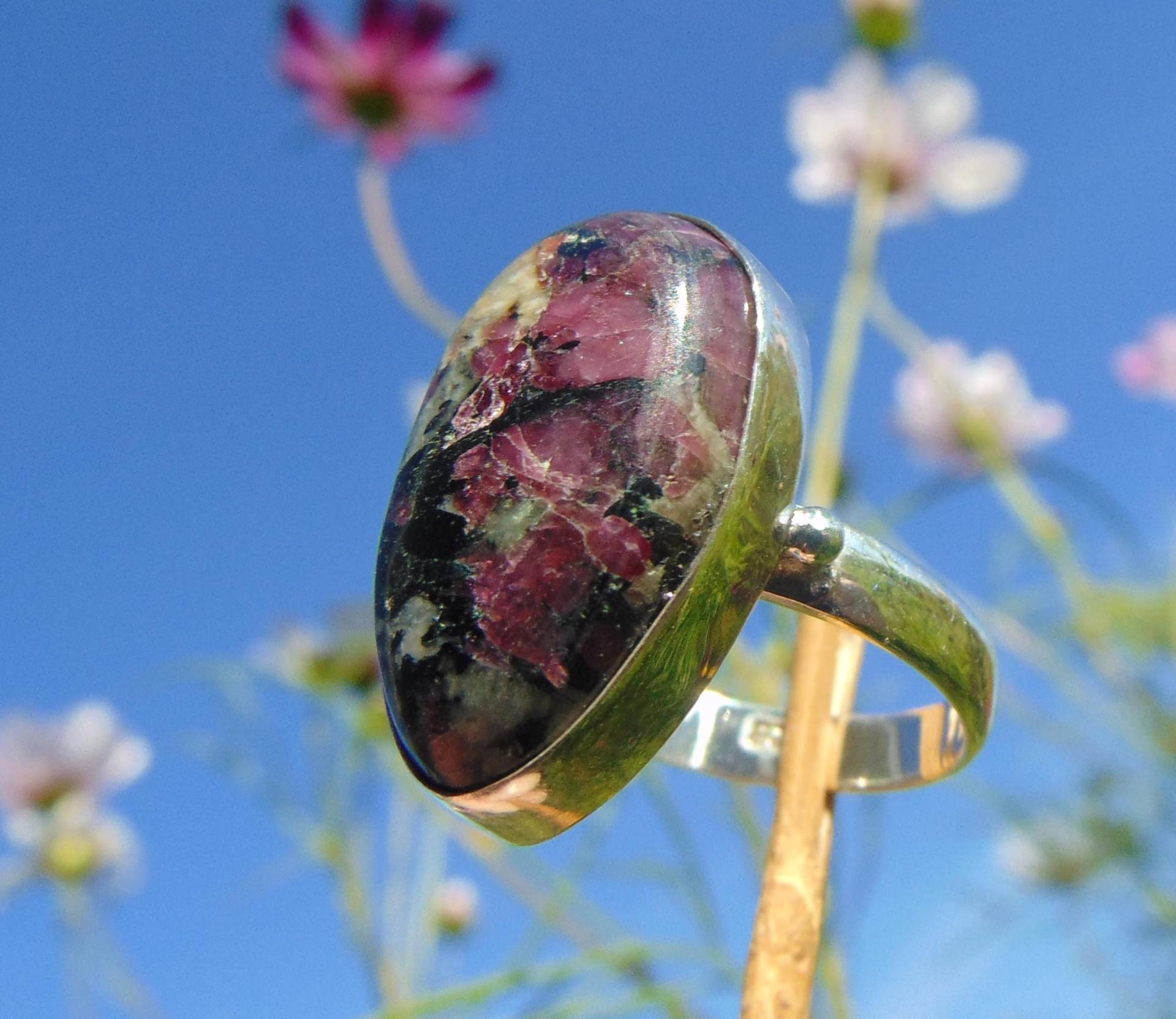 Eudialith Ring Gr. 18 - Silber 925 Eudialith Ring Gr. 18 - Silber 925 von THORALFWOLF