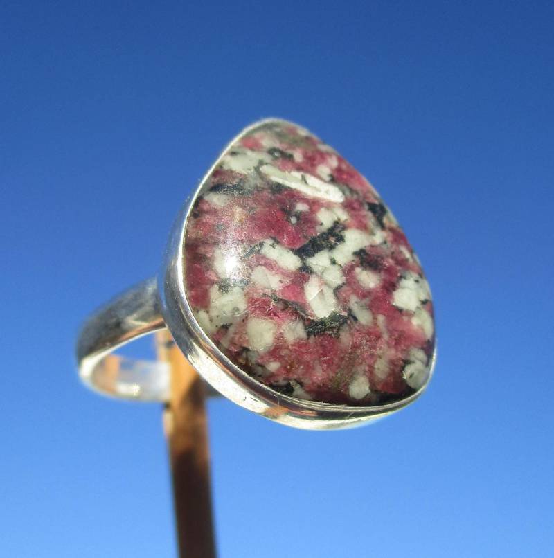 Eudialith Ring Gr. 19 - Silber 925 von THORALFWOLF