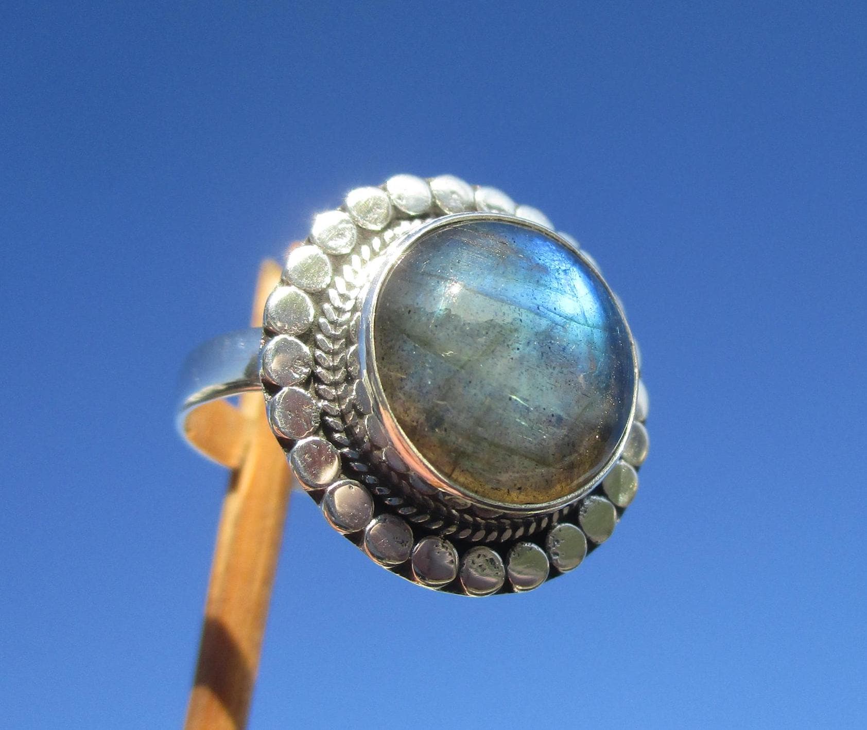 Labradorit Aus Madagaskar - Ring Gr. 17, 25 Silber 925 Labradorit Aus Madagaskar - Ring Gr. 17, 25 Silber 925 von THORALFWOLF