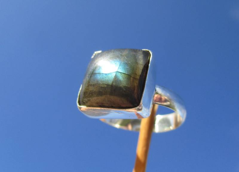 Labradorit Aus Madagaskar - Ring Gr. 19, 25 Silber 925 Labradorit Aus Madagaskar - Ring Gr. 19, 25 Silber 925 von THORALFWOLF