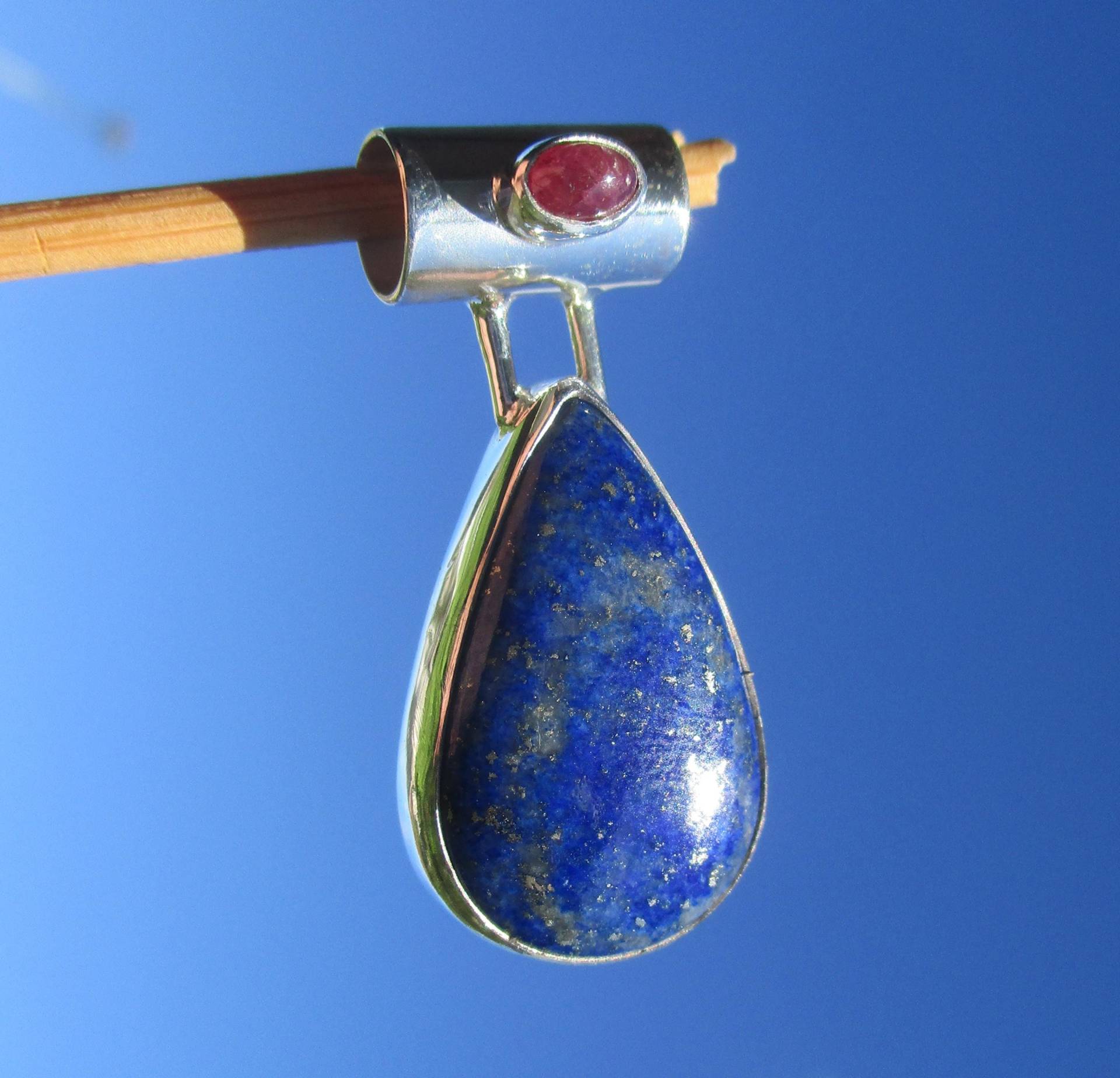Lapislazuli - Anhänger Silber 925 Mit Rubin Lapislazuli - Anhänger Silber 925 Mit Rubin von THORALFWOLF