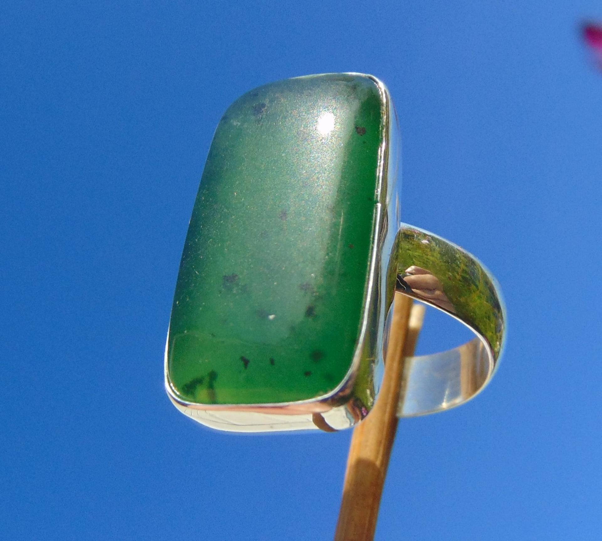 Nephrit - Jade Aus Kanada Ring Gr. 19 Silber 925 Nephrit - Jade Aus Kanada Ring Gr. 19 Silber 925 von THORALFWOLF