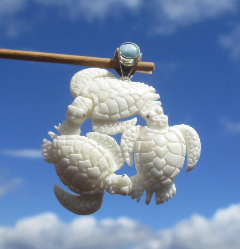 Schildkröten - Gruppe Aus Büffelknochen Geschnitzt Anhänger Silber 925 Mit Larimar von THORALFWOLF