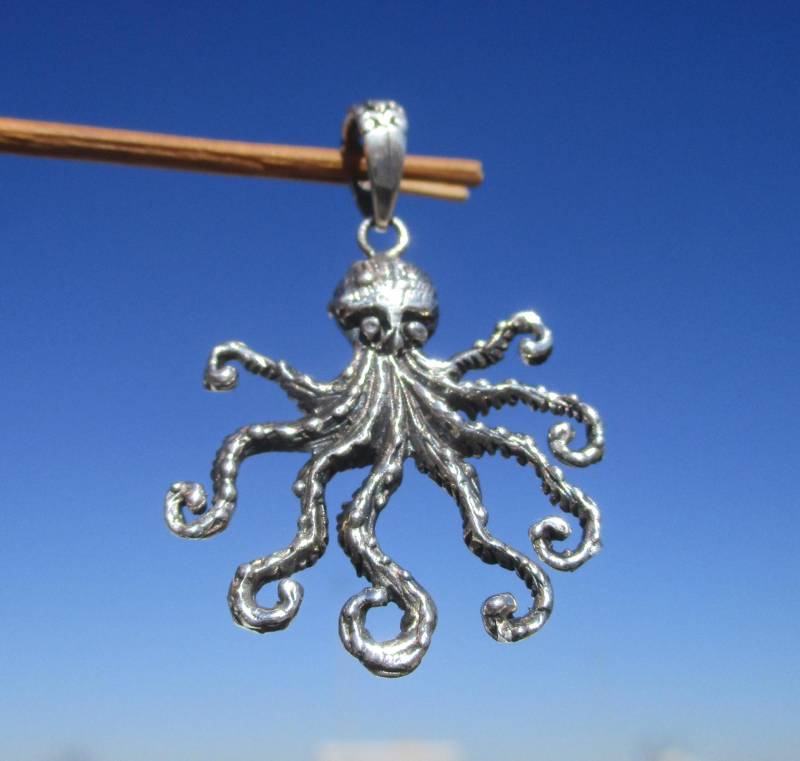 Tintenfisch Oktopus Anhänger Silber 925 Tintenfisch Oktopus Anhänger Silber 925 von THORALFWOLF