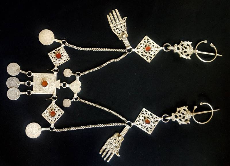 Marokko Alte Brust Schmuck Mit Fibeln Und Hand Geöffnet in Silber Südmarokko von TIFINAGH