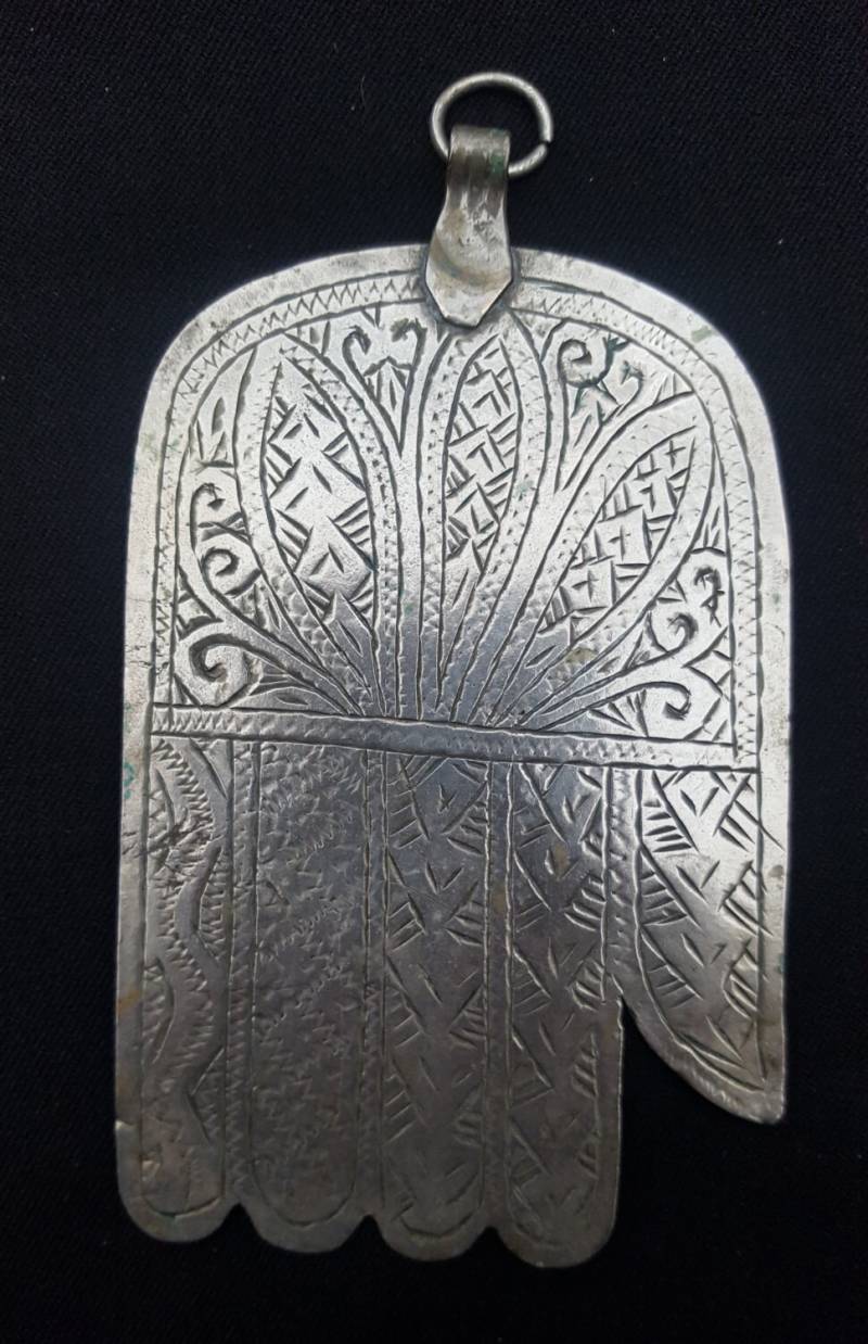 Marokko - Alte Hand Von Fatima "Khamsa Khomissa Hamsa" Silber -Essaouira Blumenmotiv von TIFINAGH