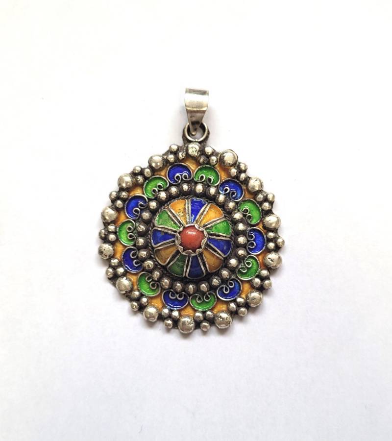 Marokko - Berber-Anhänger Aus Silber-Emaille Und Korallenperle Der Region Tiznit Südmarokko von TIFINAGH