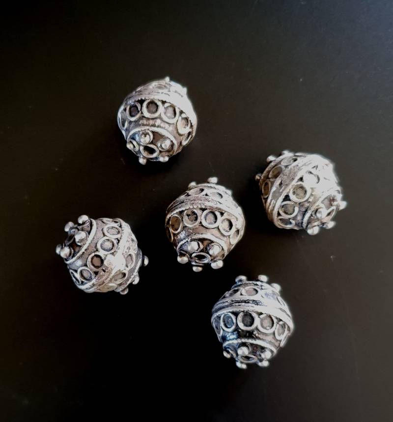 Marokko - Vintage Geld Ornamente Viel 5 Perlen "Tante" Südöstlich Der Haare Marokko - Vintage Geld Ornamente Viel 5 Perlen "Tante" Südöstlich Der Haare von TIFINAGH