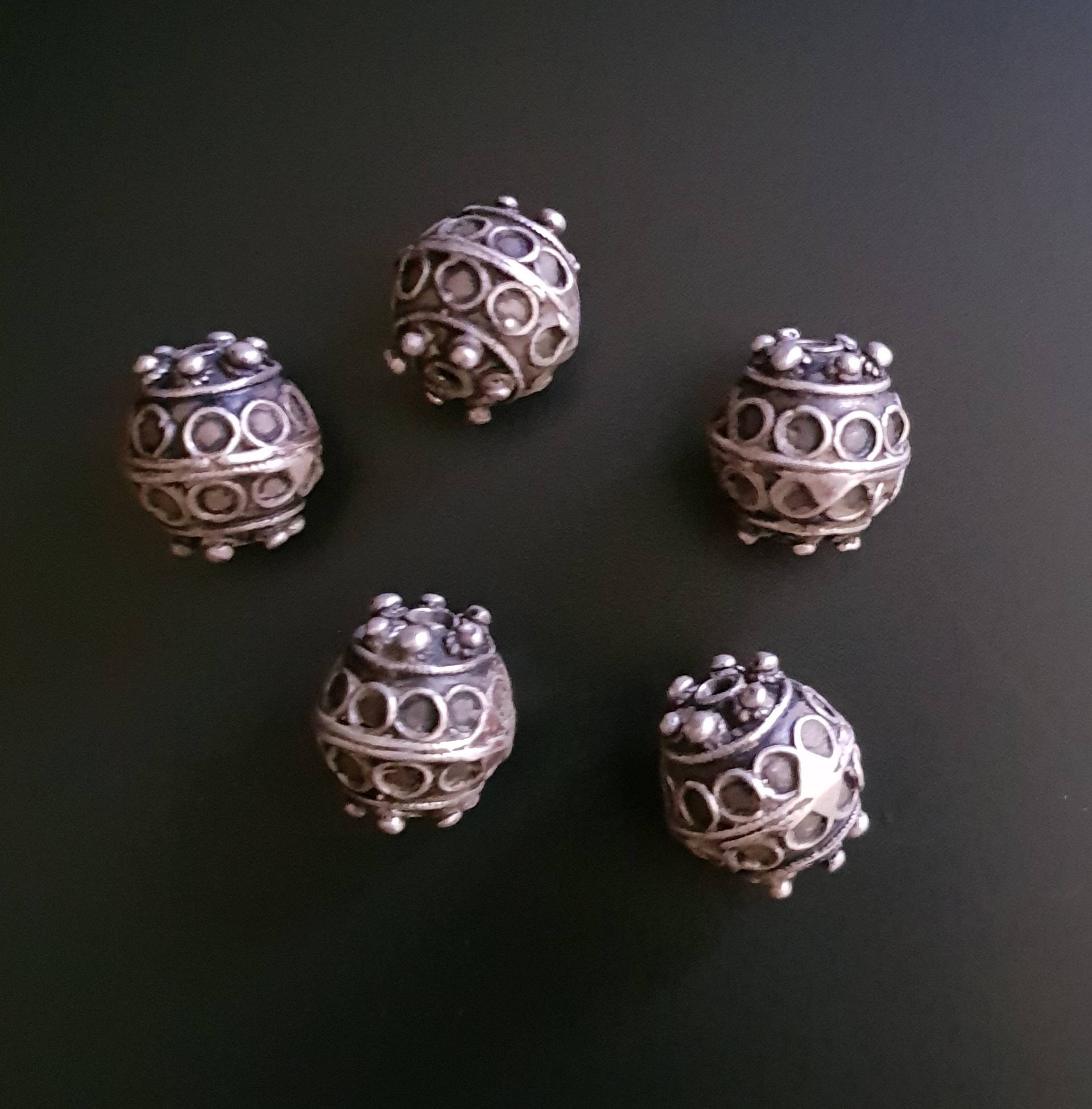 Marokko - Vintage Silber Ornamente, | 5 Haarperlen Aus "Tata' Südostmarokko von TIFINAGH
