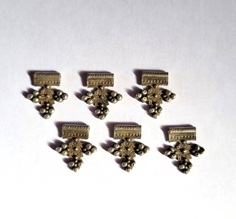 Set Mit 6 Kleinen Bogdad-Kreuzen in Silberanhängern Für Halsketten - Mauretanien von TIFINAGH