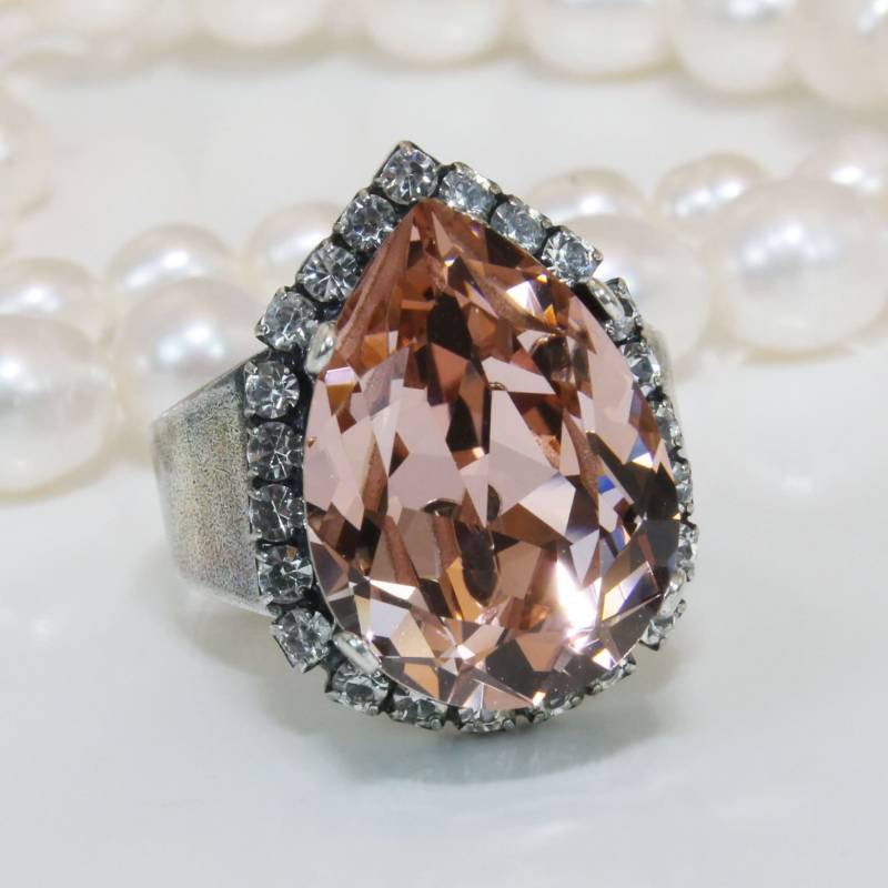 Blush Rosa Hochzeit Ring, Braut Cocktail Verlobungsring, Jubiläum Geschenk, Versprechen Pear Cut Brautjungfer, Sor57 von TIMATIBO