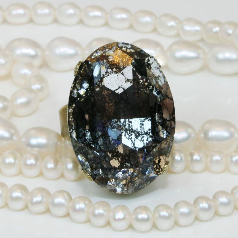 Großer Kristall Ring, Schwarzer Statement Halloween Schmuck, Cocktail Witchy Gothic Whimsigoth Bling, Sr62 von TIMATIBO