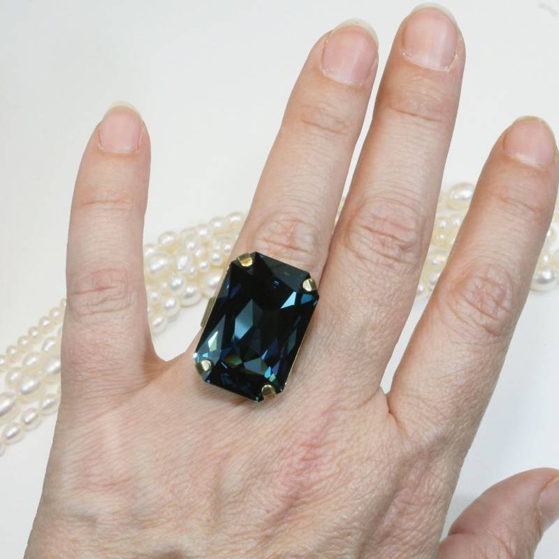Marine-Blau Kristall Ring Cocktail Chunky Navy Männer Braut Statement Ring, Verstellbar Oversize-Rechteck Montana, Messing, Br59 von TIMATIBO