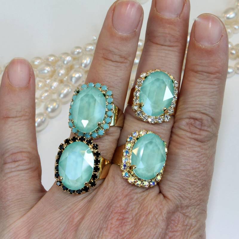 Mint Kristall Ring, Grün Meerschaum Einstellbare Brautring, Pastell Oval Hochzeit Schmuck Brautjungfer Geschenk, Gold, Mint, Gr39 von TIMATIBO