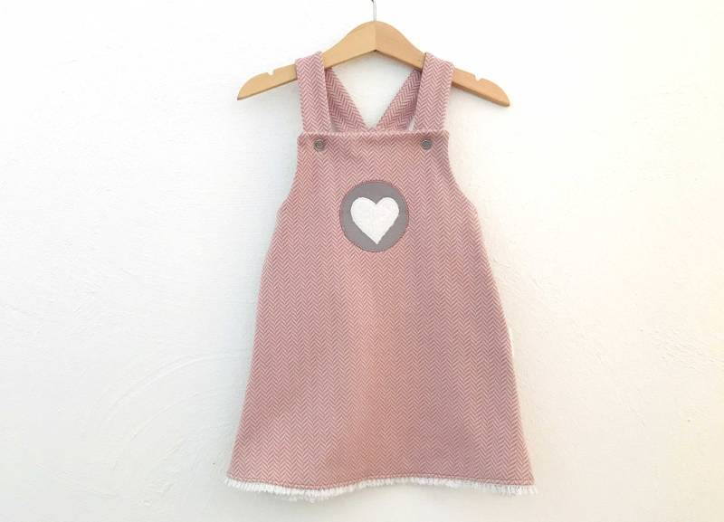 Baby-Latz-Kleidchen Altrosa Baby-Latz-Kleidchen Altrosa von TIMSKids