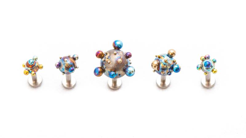 Labret Post - Conch Piercing Bolzen Lippen Schmuck 14G | 1, 6 Mm Hypoallergene Äußerlich Gefädelte Titanohrring von TIQUALIA