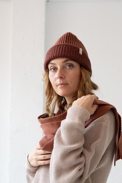 TIRALAHILACHA Tao chunky wool beanie in two-tone Women von TIRALAHILACHA