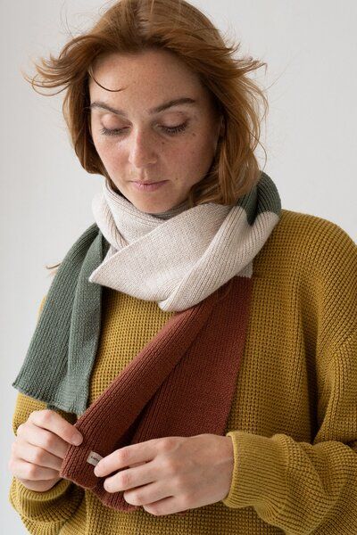 TIRALAHILACHA Tayo chunky wool scarf in three-tone von TIRALAHILACHA