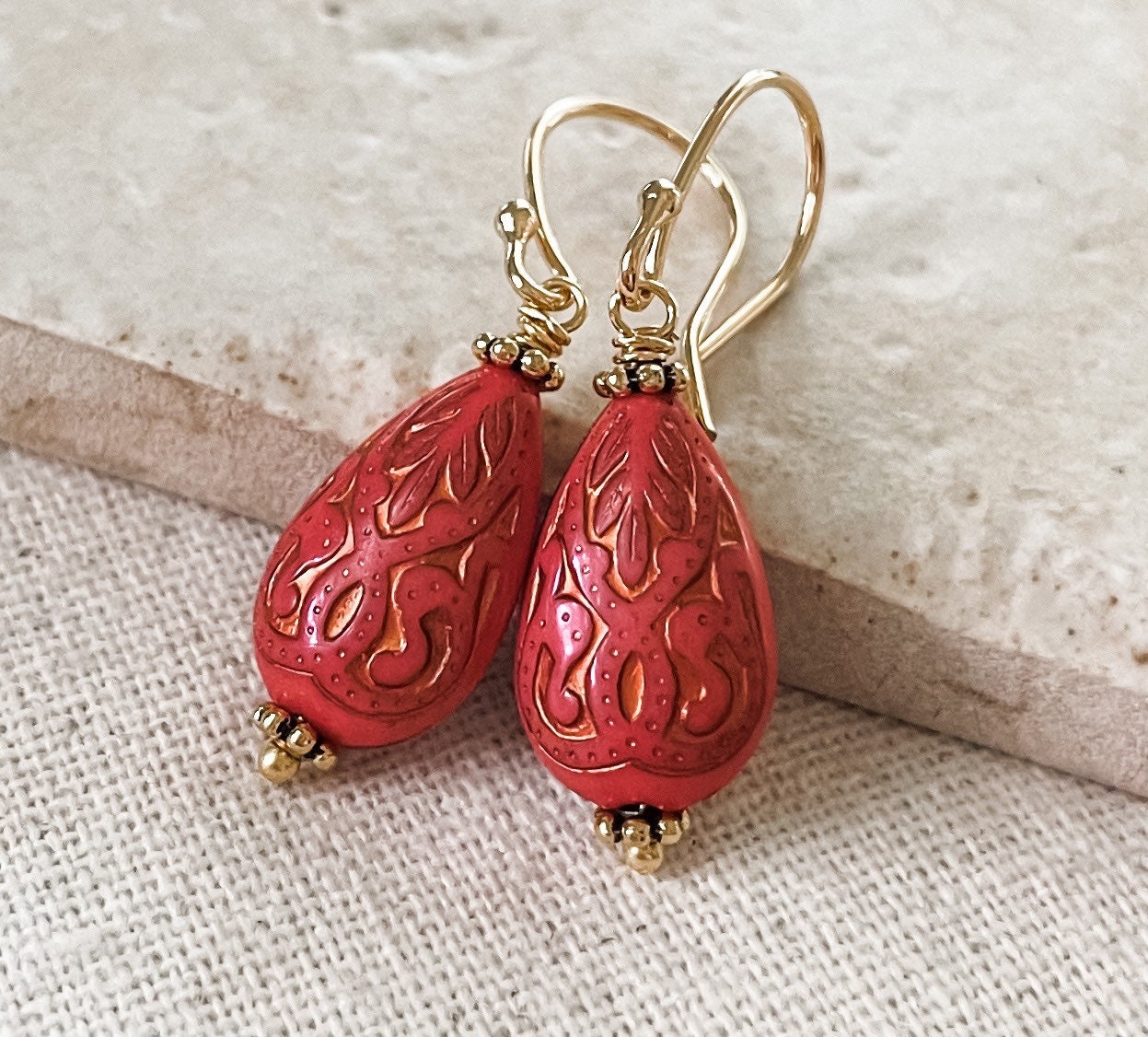 Himbeer - Und Gold-Boho-Ohrhänger, Geschenke Für Sie Unter 30, Goldgewaschene Statement-Ohrringe Im Vintage-Stil, Schmuck Den Alltag Himbeer - Und Gold-Boho-Ohrhänger, Geschenke Für Sie Unter 30, Goldgewaschene Statement-Ohrringe Im Vintage-Stil, Schmuck Den Alltag von TJChateau