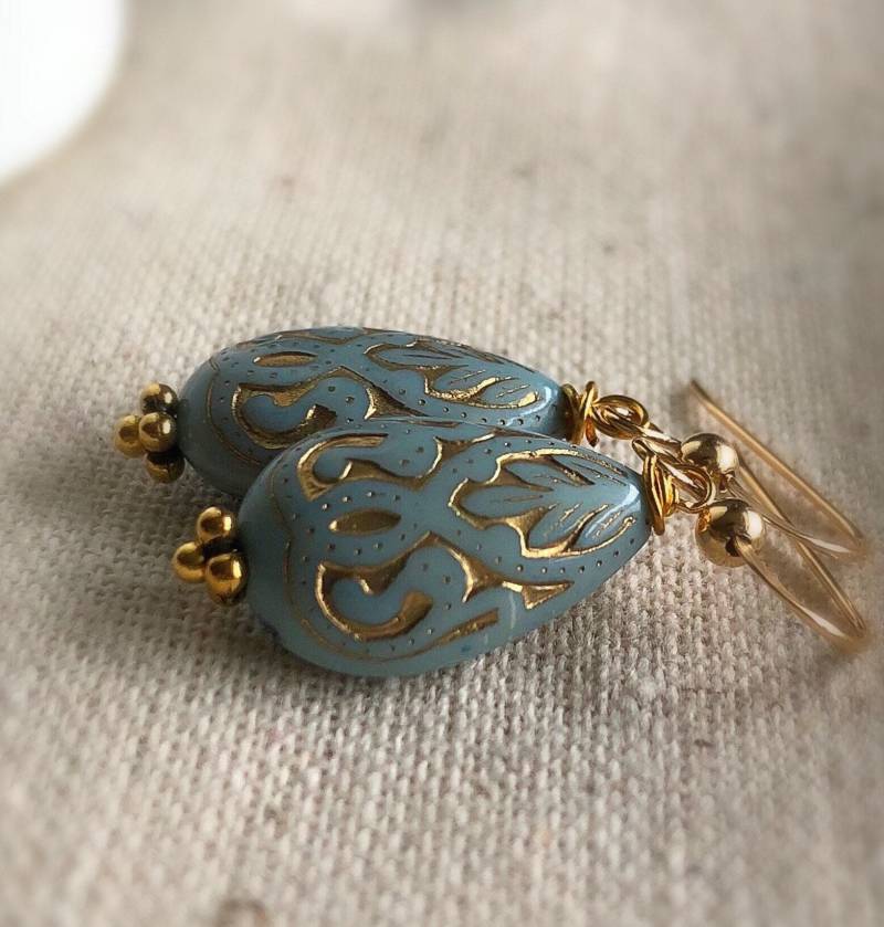 Verstaubte Blaue Boho Ohrringe, Vergoldete Ohrringe Im Vintage Stil, Geschenke Für Sie Unter 30 Verstaubte Blaue Boho Ohrringe, Vergoldete Ohrringe Im Vintage Stil, Geschenke Für Sie Unter 30 von TJChateau