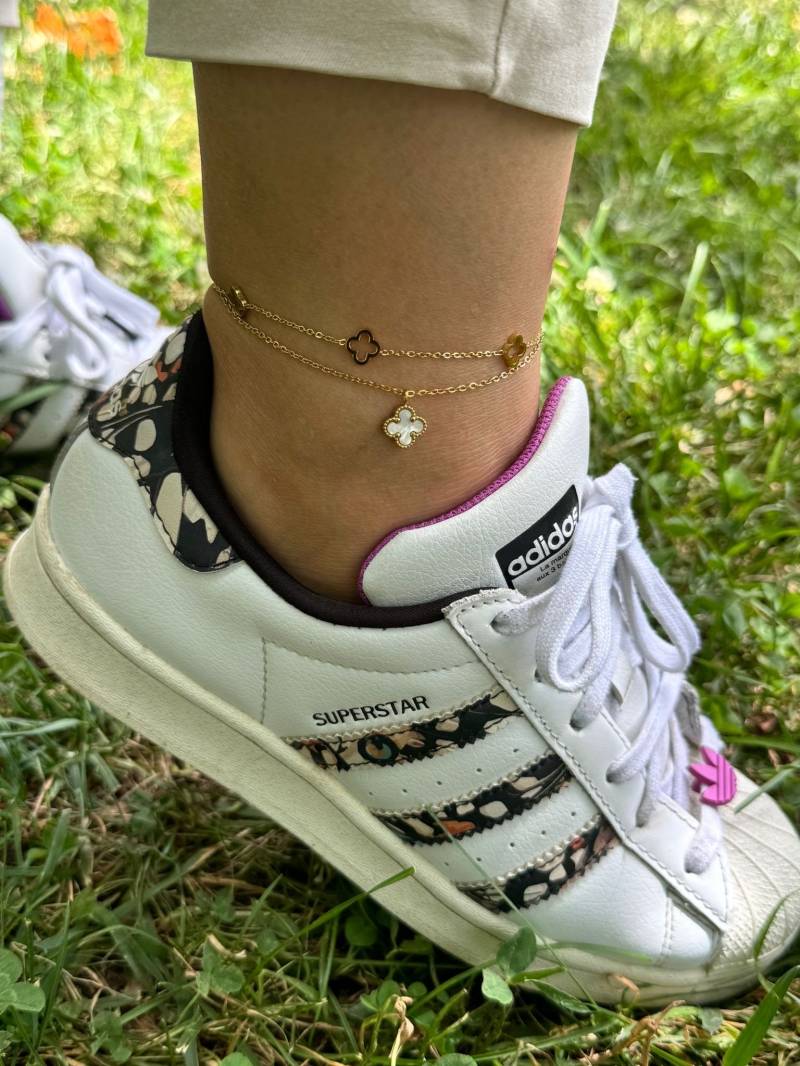 Fußkette Für Frauen Kleeblatt Weiß Fusskette Fußketchen Edelstahl Schmuck Geschenk Jewellery 2-Reihig von TKLUX