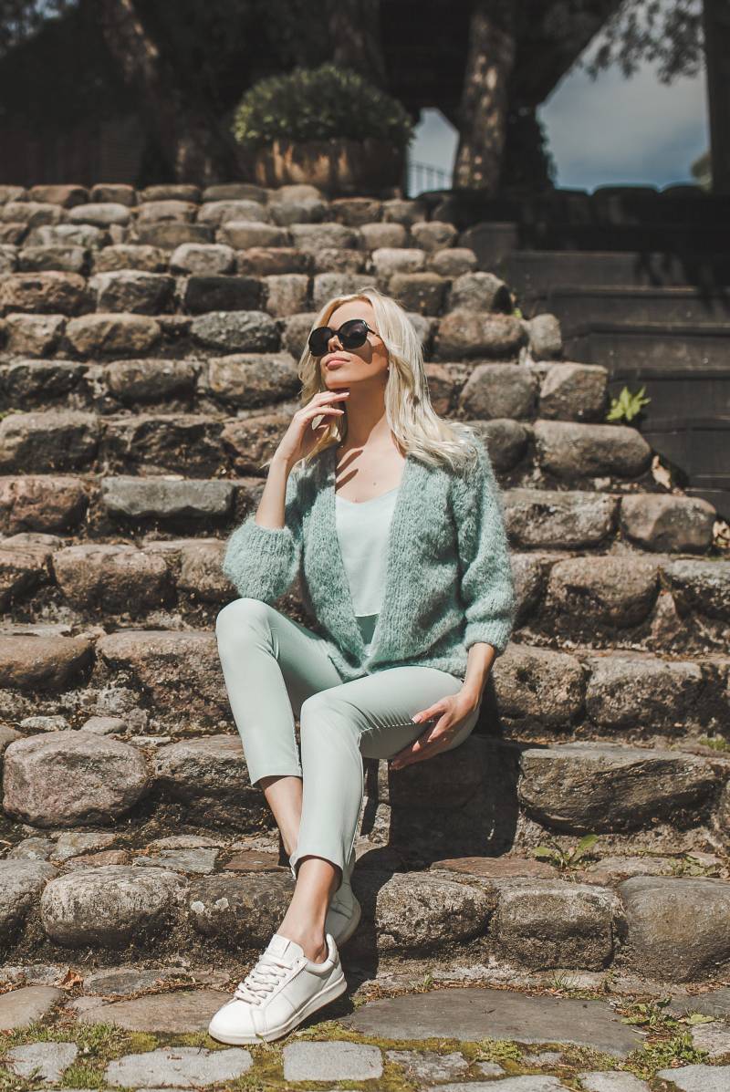 Kurzer Sommerbomber, Mintfarbener Sommerpullover, Leichte Jacke Mit Offener Vorderseite, Weiche Sommerstrickjacke, Flauschige Mintjacke von TKnitKnitwear