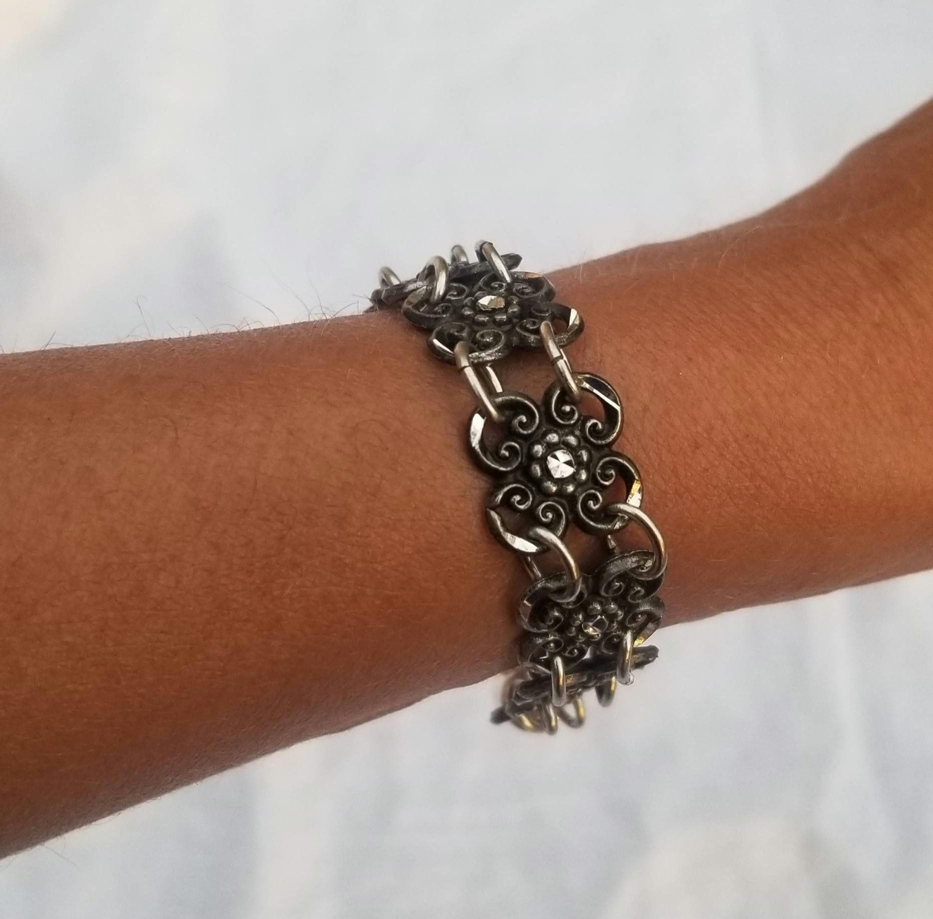 Diamantschliff Zinn Armband 4 Blütenblatt Blume Diamantschliff Zinn Armband 4 Blütenblatt Blume von TLAtreasures