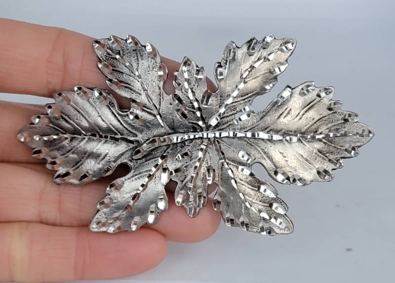 Doppelte Ahornblatt Haarspange Doppelte Ahornblatt Haarspange von TLAtreasures