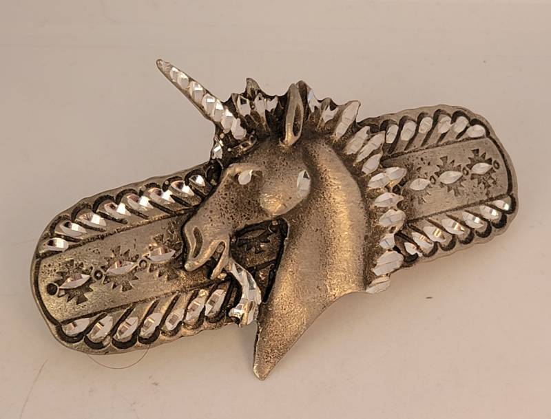 Einhorn Haarspange Einhorn Haarspange von TLAtreasures