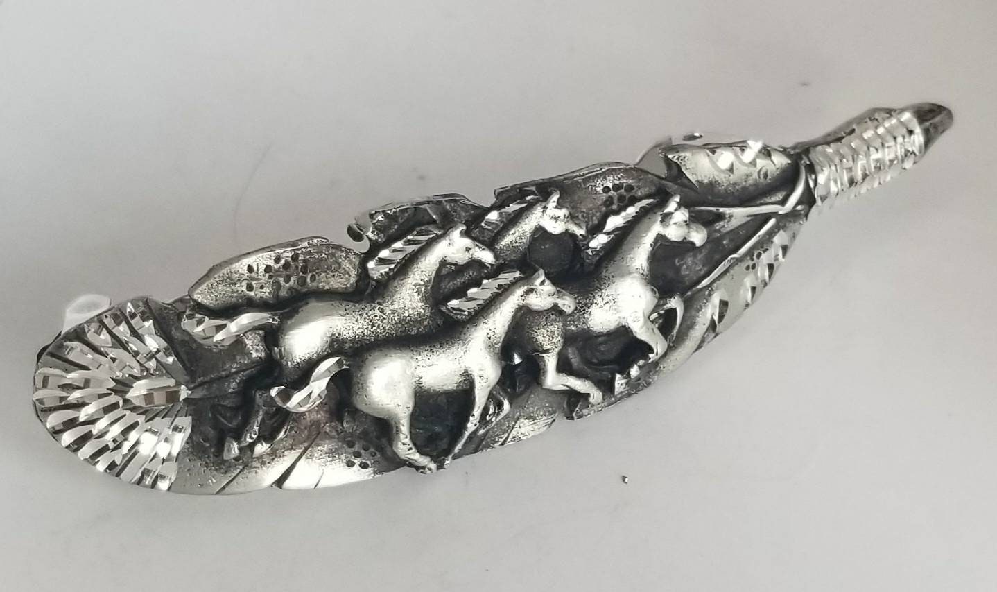 Laufende Pferde Auf Einer Feder-Haarspange. 70 Mm Ohrclip Laufende Pferde Auf Einer Feder-Haarspange. 70 Mm Ohrclip von TLAtreasures