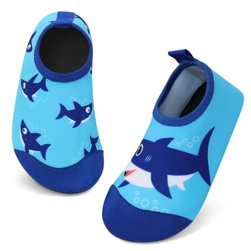 TMEOG Badeschuhe Kinder Wasserschuhe Kleinkind Schwimmschuhe Rutschfeste Aquaschuhe Schnell Trocknend Strandschuhe Surfschuhe Barfussschuhe für Jungen Mädchen(22/23 EU, Hai) von TMEOG