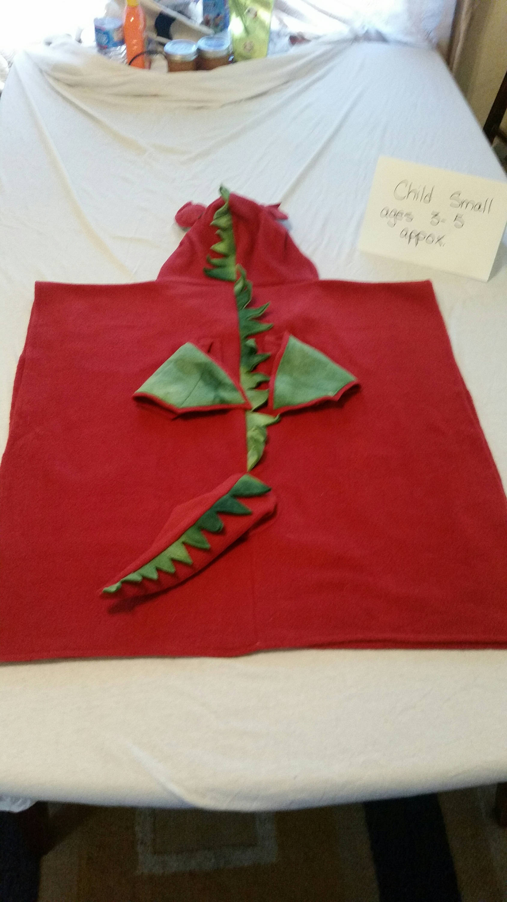 Rote Und Grüne Drachen Polarfleece Poncho von TMProjects