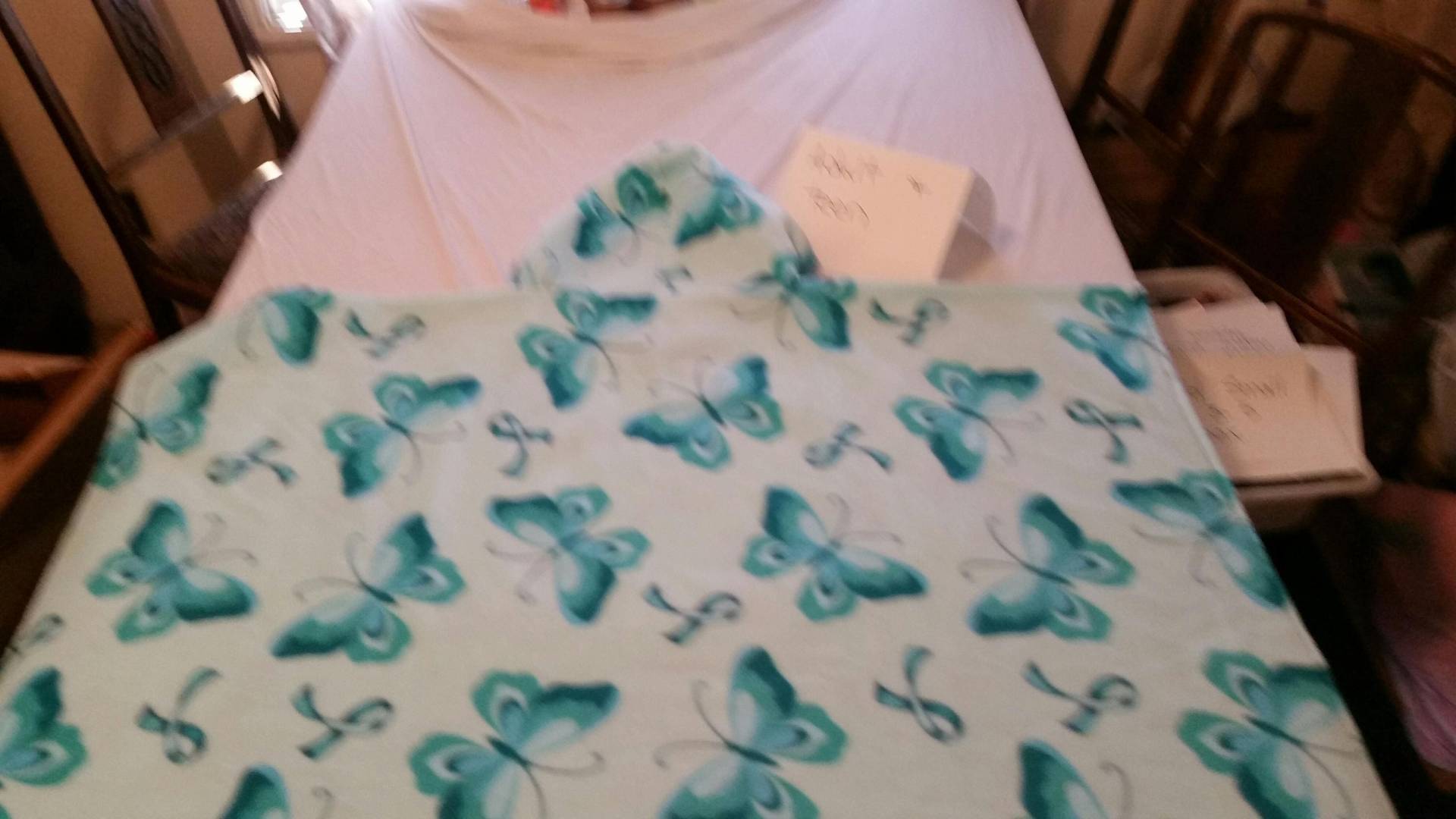 Schmetterling Und Petrol Band Polarfleece Poncho von TMProjects