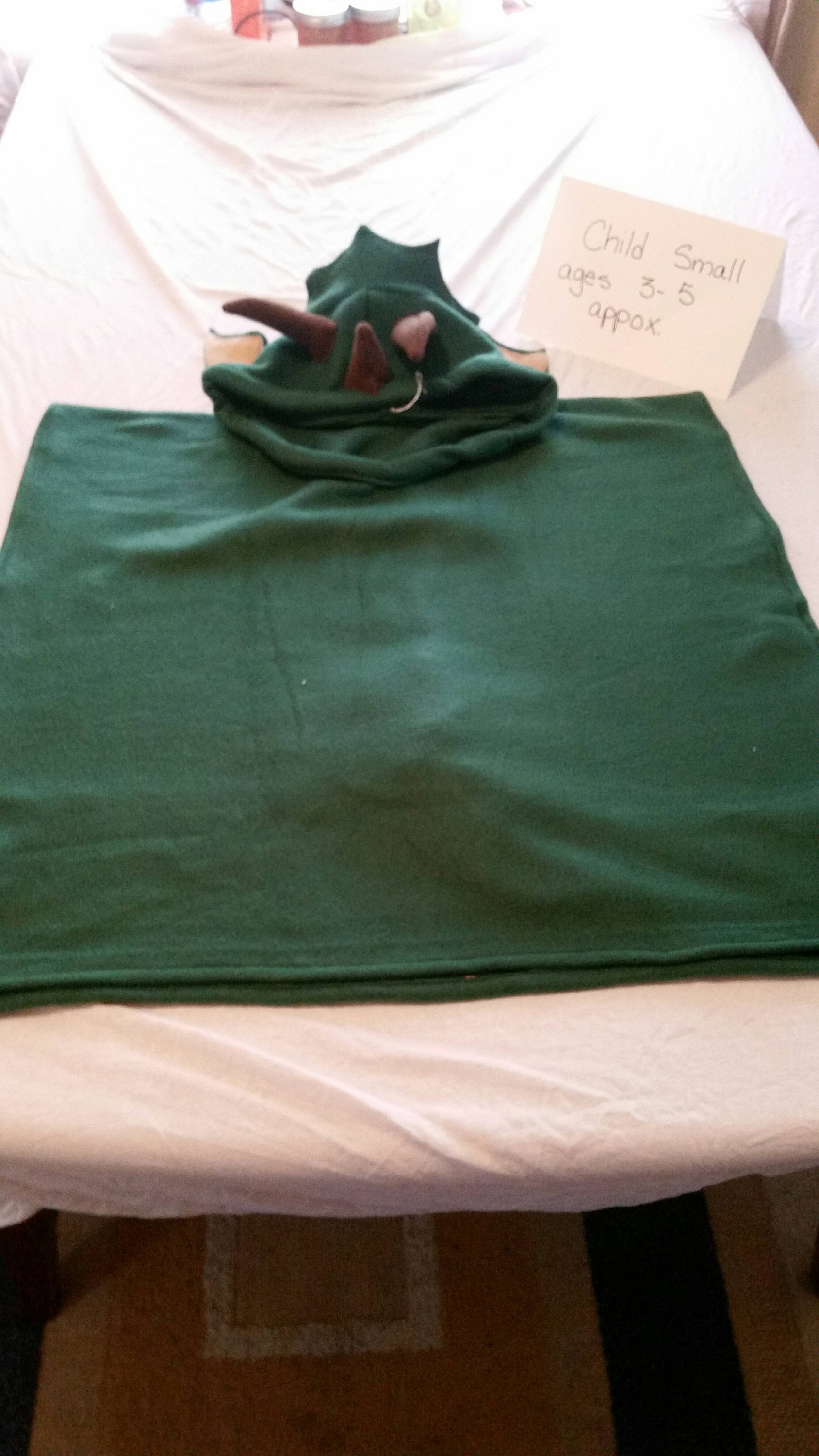 Triceratops Dinosaurier Polarfleece Poncho von TMProjects