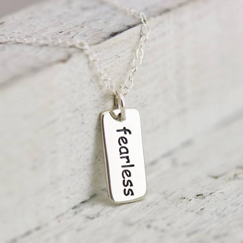 Fearless Halskette - Sterling Silber Wort Tag Anhänger Schmuck Be Inspirierende von TNineandCompany