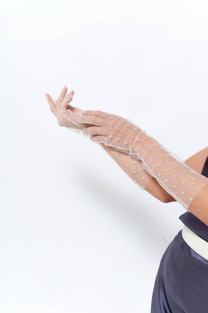 Lange Tüll Handschuhe Armabdeckung, Beige Formelle Handschuhe, Opernlänge Abendhandschuhe, Elegante Cocktailpartyhandschuhe von TONKObrand