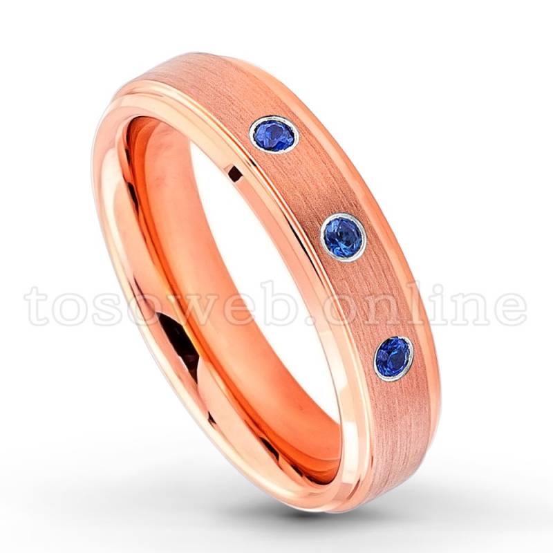 Damen Blauer Saphir Ehering, September Birthstone, 6mm Rose Gold Plated Abgeschrägte Kante Hartmetall Ring Ts3722 von TOSOWEB