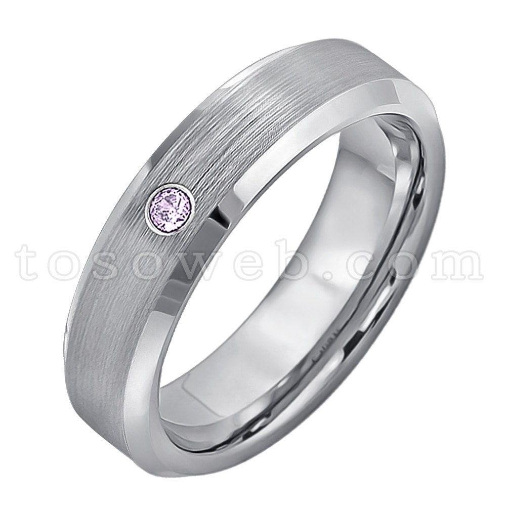 Damenring Februar Geburtsstein, Amethyst Solitär Ehering, Wolframcarbid Ring 6mm Mittig Gebürstet, Abgeschrägte Kante Ts0382 von TOSOWEB