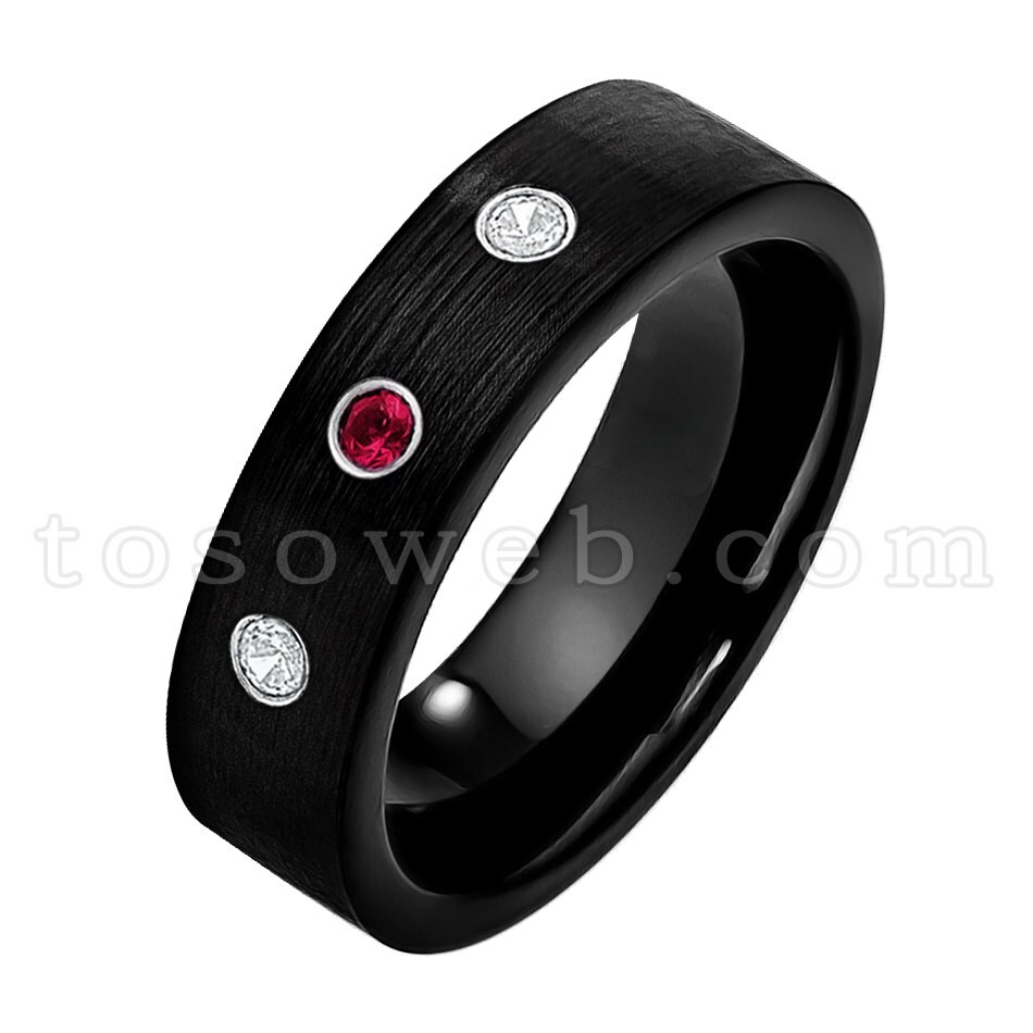 Damenring Juli Geburtsstein, Rubin Und Diamant Ehering, 7mm Gebürstet Schwarz Ip Rohr Schnittkante, Hartmetallring Ts2322 von TOSOWEB