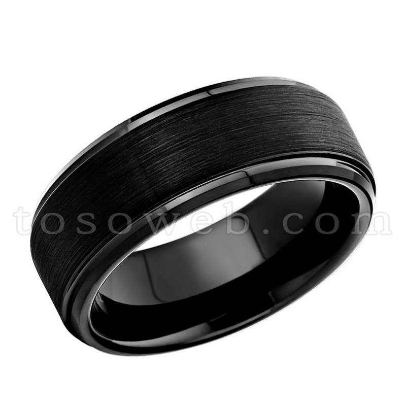 Herren 8mm Wolfram Ehering, Schwarz Ion Plated Brushed Center Stepped Edge, Comfort Fit Hartmetall Ring Ts0832 von TOSOWEB