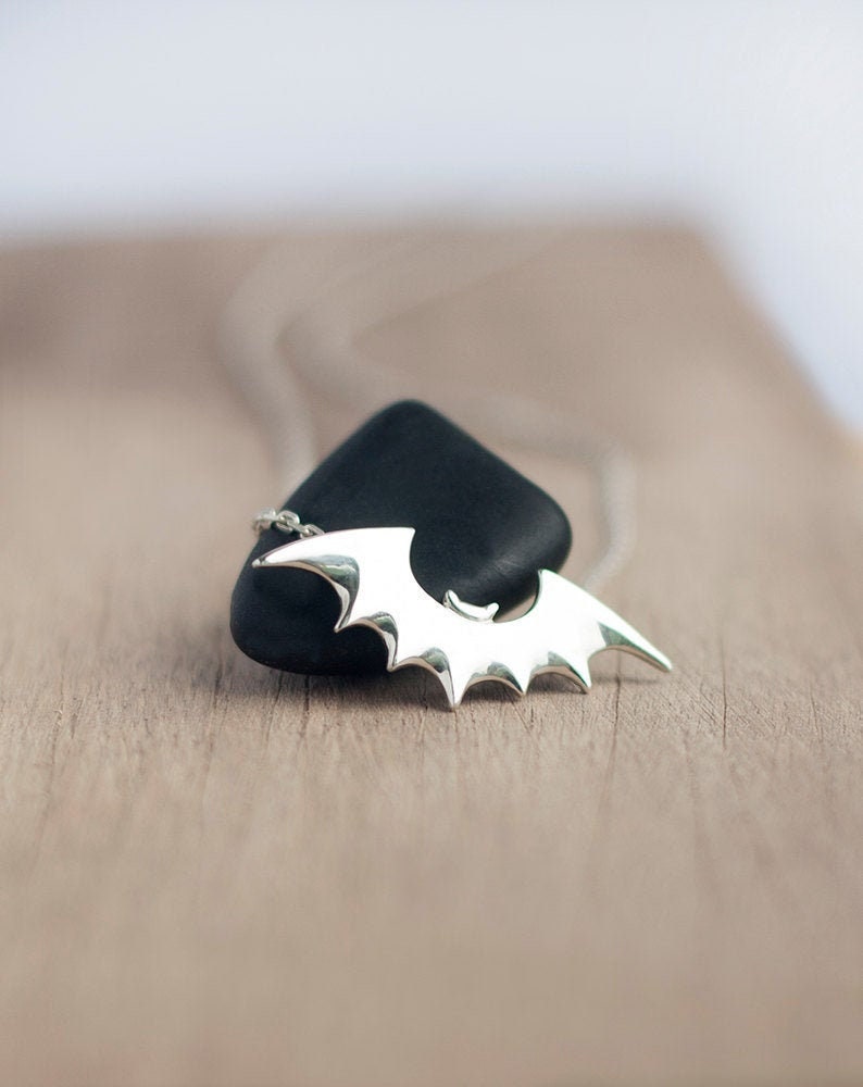 sterling Silber Fledermaus Halskette Gothic Wicca Vampir Schmuck von TOTOanimals