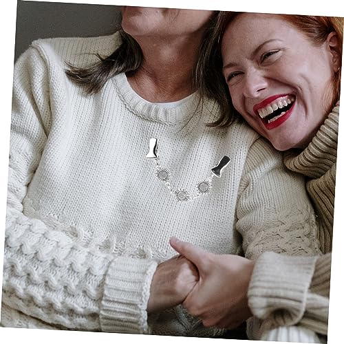 TOVINANNA 4 Stück Teiliges Broschen Clips für Pullover und Cardigan Retro Blumen und Schmetterlingsdesign Verhindert Dekorativer Kleidungsschmuck für Damen Langlebig und Farbbeständig von TOVINANNA