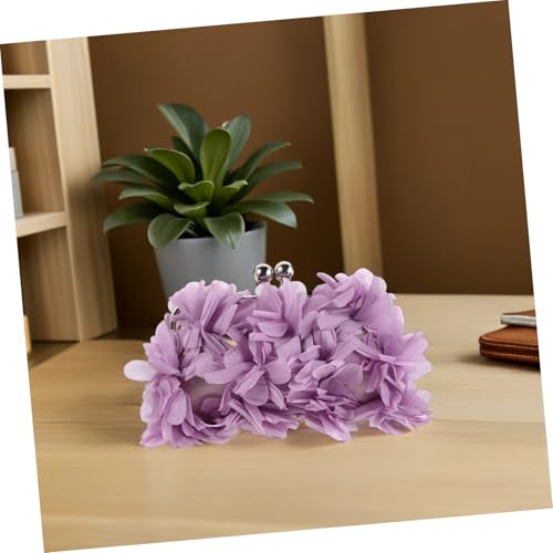 TOVINANNA Elegante Damen Clutch mit Floralem Design Stilvolle Abendtasche für Hochzeiten Partys und Formelle Anlässe Abnehmbare Kette Violett Modische Umhängetasche für Festliche Events von TOVINANNA
