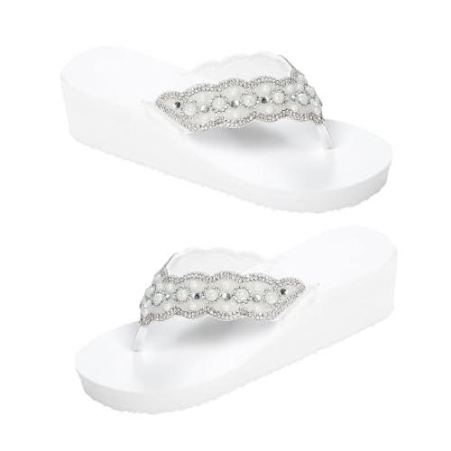 TOVINANNA Sommer Sandalen Damen Perlen Strass Verzierung Keilabsatz Rutschfeste Sohle Bequeme Strand Schuhe Beach Slippers für Reisen Weiß von TOVINANNA