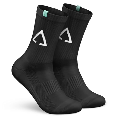 TREAZY Tennissocken Crew Socks aus Bio-Baumwolle (Schwarz | 43-46 | 3 Paar) – Schweiß und blasenfrei dank extra Lüftungskanälen sowie anatomischer Passform – besonders langlebig von TREAZY